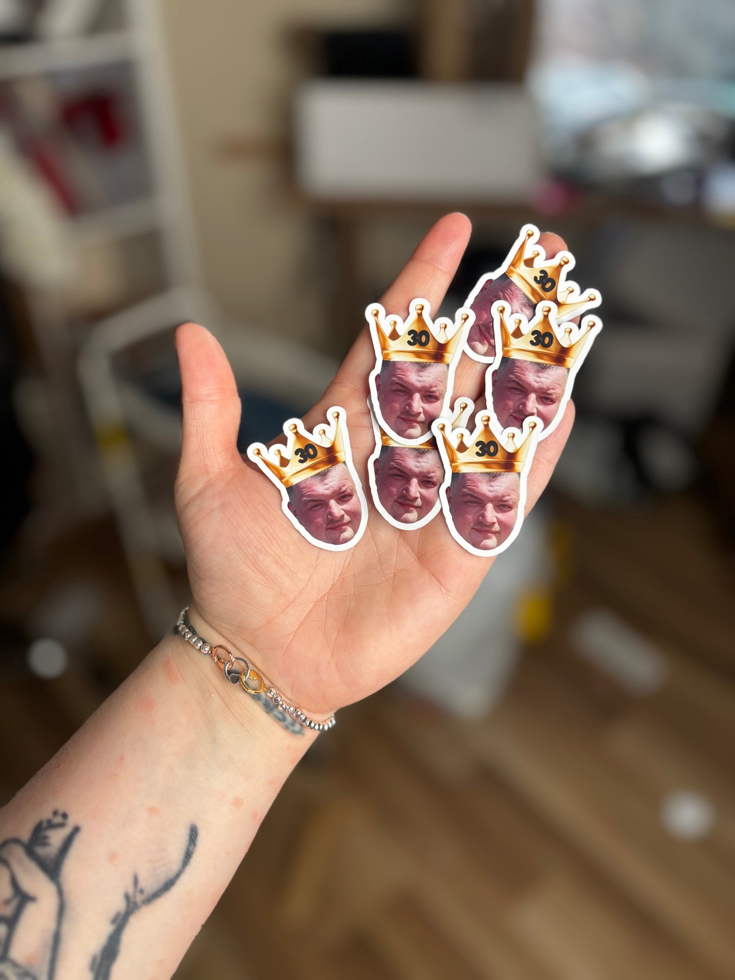Face confetti for events