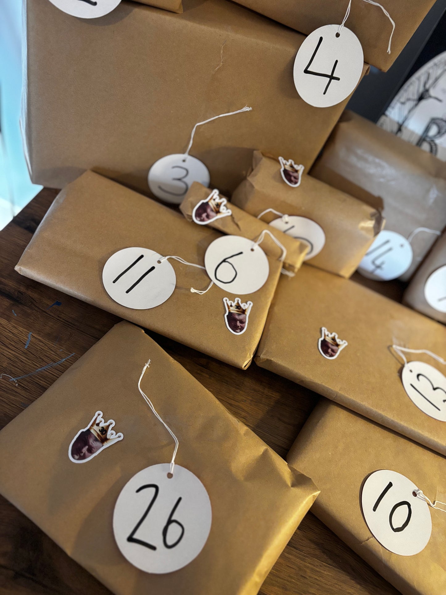 Face confetti for events