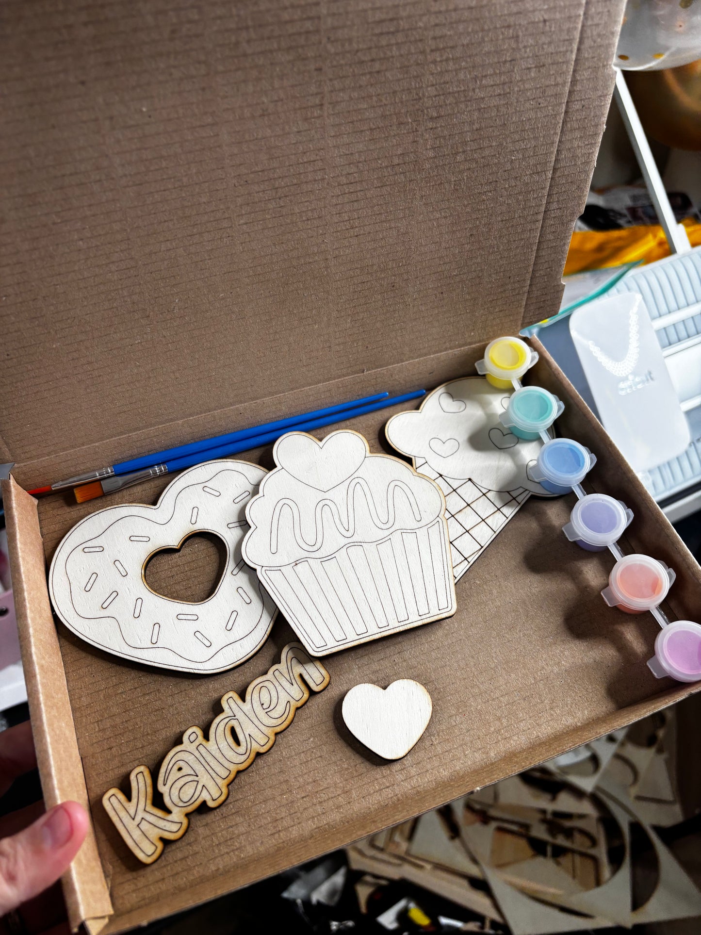 Ice cream and hearts paint me set