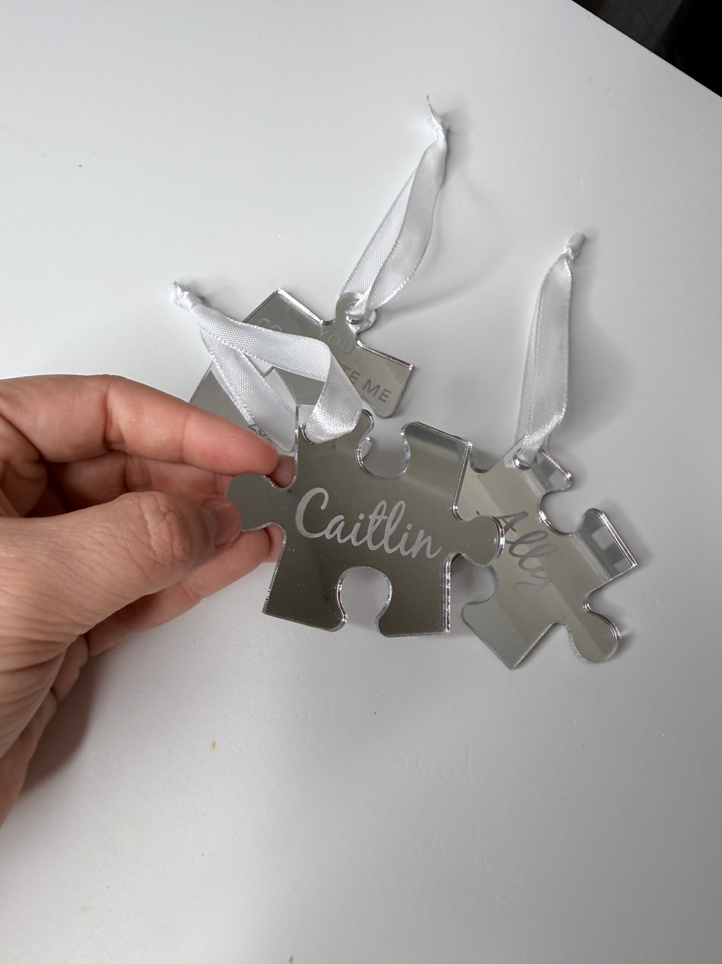 Jigsaw baubles (3 set, one colour per purchase)