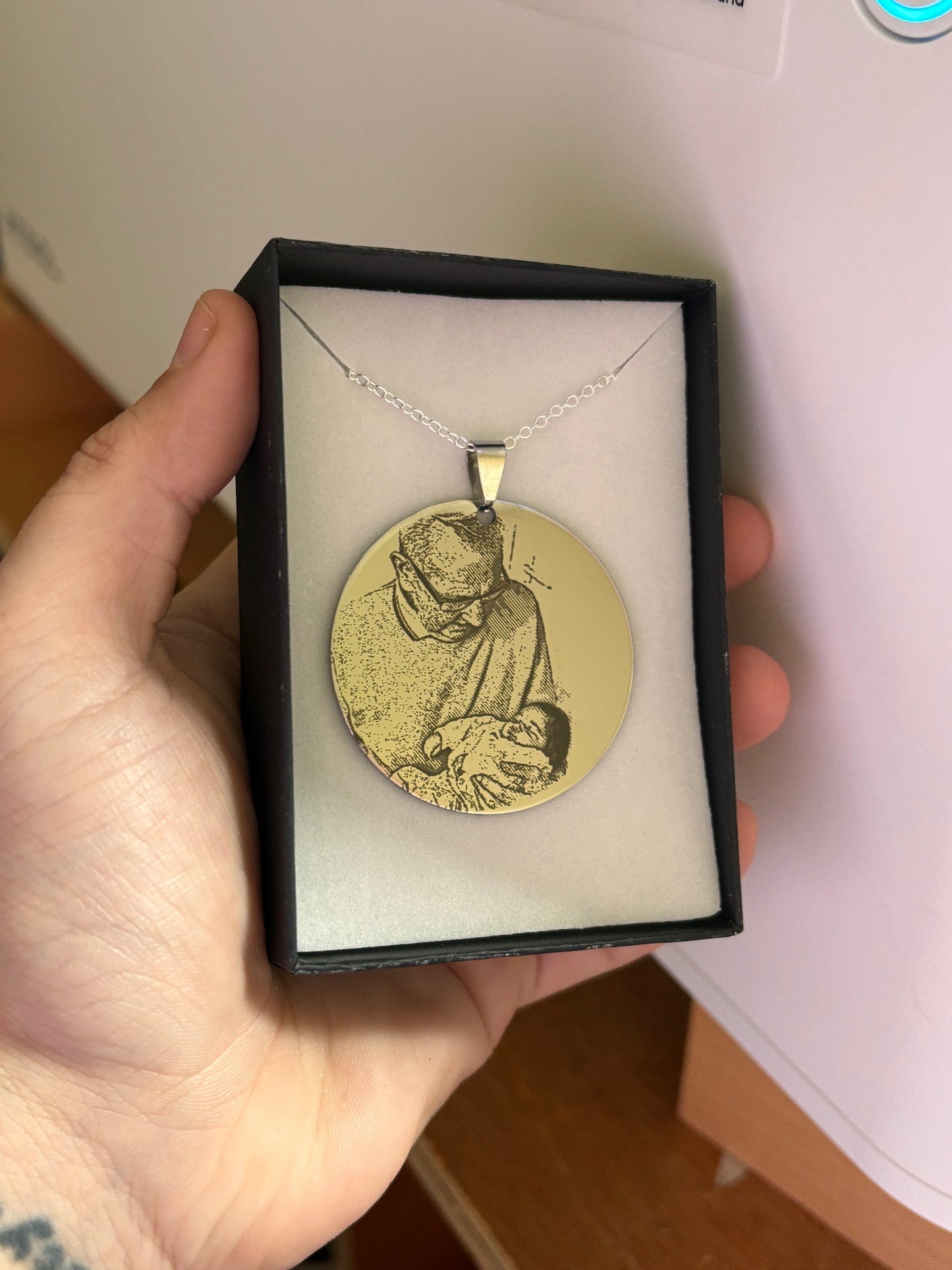 Engraved pendant, LARGE