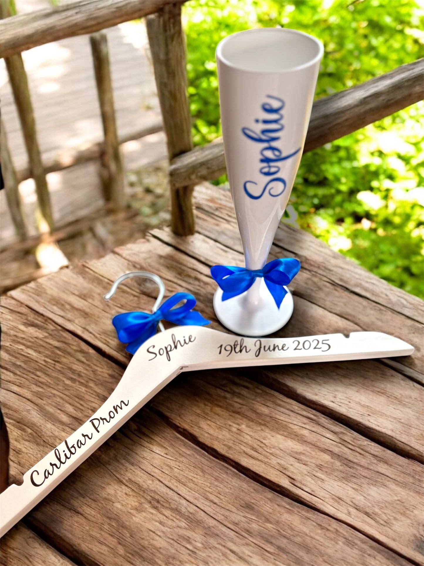 Prom hanger & flute